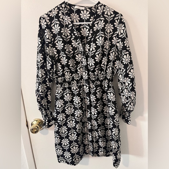 NWT Sandro Paris Illiana Floral Mini Dress Button Front Silk Size FR 40 US 8 - Picture 3 of 16